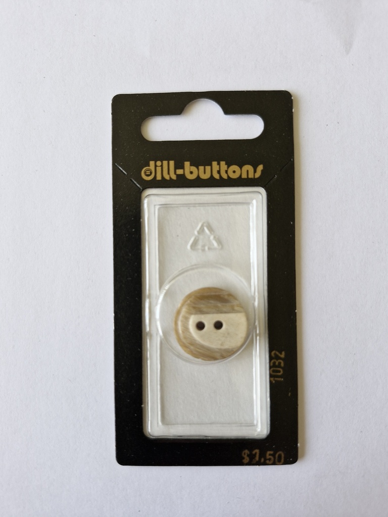 11/16" Polyester button beige