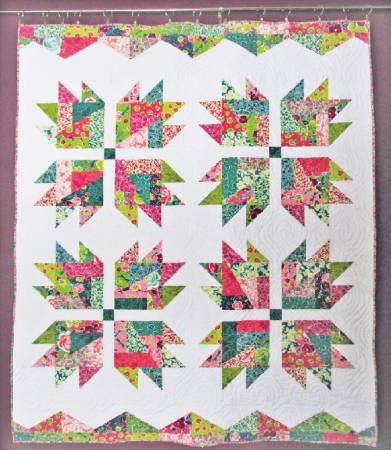 [CLPTFA001] Scrap Crazy Bear Paw Quilt